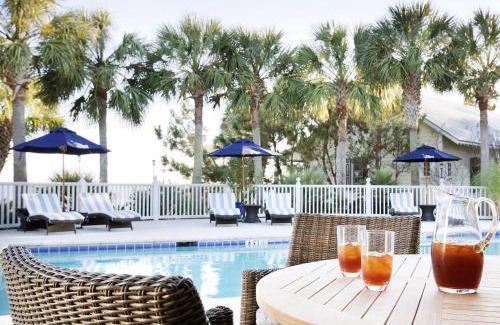 Charleston House | The Cottages on Charleston Harbor