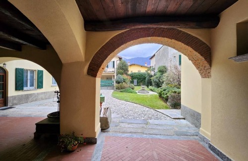 Garlate Apartment | The Court of the 6 Arches
