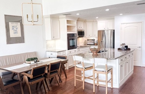 April Sound House | The Cove on Conroe Lakefront Oasis