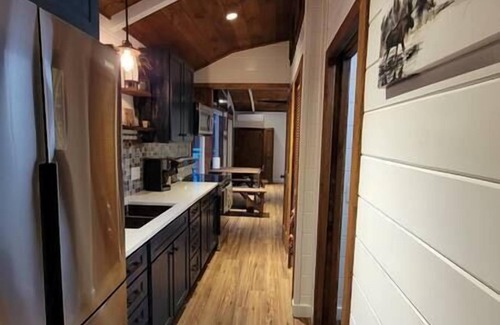 Malone Cabin | The Cozy Bear w/Hot Tub overlooking Mtn views!