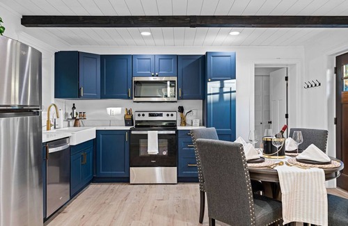 Riverton Cabin | The Cozy Cabin: Riverton Retreat Getaway