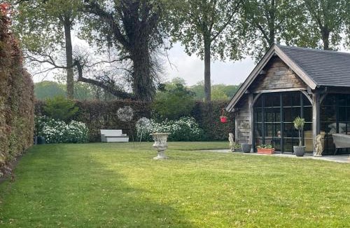 Eeklo Bed & Breakfast | The Cozy Cottage