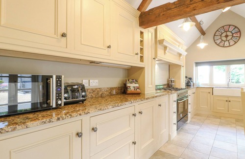 Wychnor Cottage | THE CREAMERY, family friendly, luxury holiday cottage in Alrewas