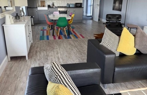 Killotteran Apartment | The Creamery Loft at Annestown House
