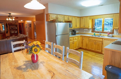 Goldbond House | The Creekside Home at Four Fillies Lodge