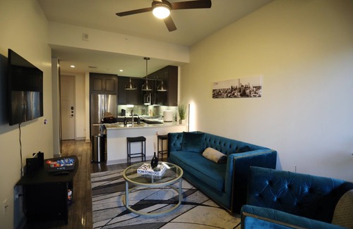 Uptown Condo | The Dallas Getaway