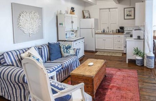Estate East Street Apartment | The Danish Nydam - A Sailor’s Mooring