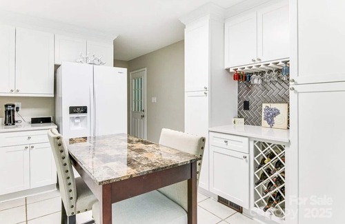 Charlotte House | The Davis Den Stylish Pet-Friendly Escape