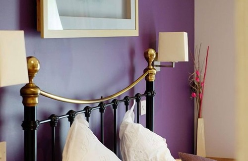 Lower Wick Hotel | The Dewdrop Inn