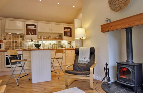 Dunning Cottage | The Doocot is a luxury rural retreat for couples.