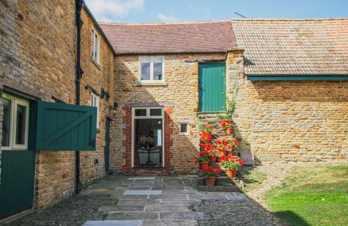 Longdon House | The Dovecote in Seaton, Rutland