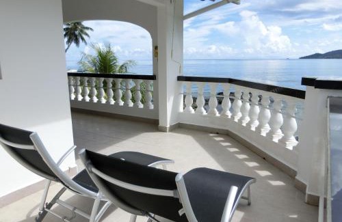 Bel Ombre Apartment | The Drake Seaside Apartment