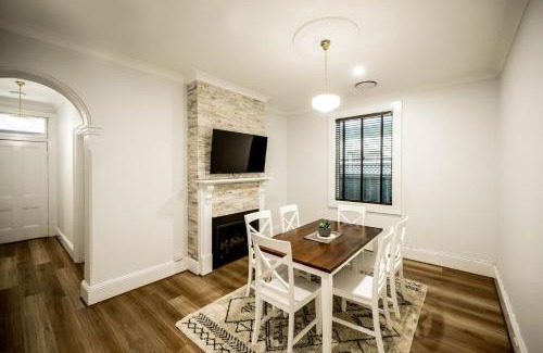 East Tamworth House | The Driscoll - Modern Smart Villa