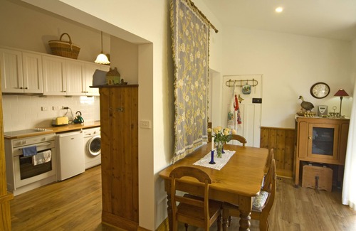 Burnie Cottage | The Duck House