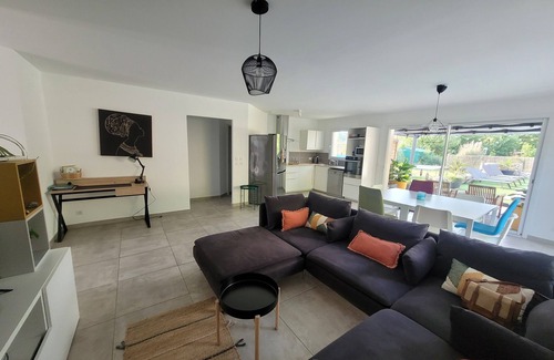 Ucel House | The dugradus butterfly house