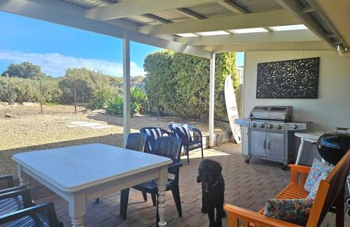Goolwa South House | The Dunes at Goolwa South - BYO Linen