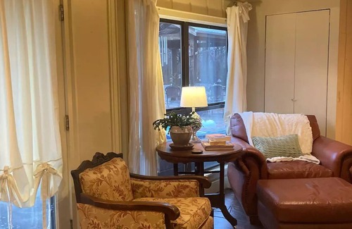 Madison Bed & Breakfast | The Eastwood Room