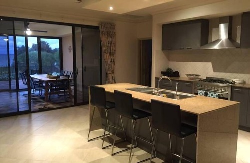 Falcon House | The Edge Estuary house