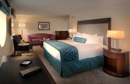 Madison Hotel | The Edgewater