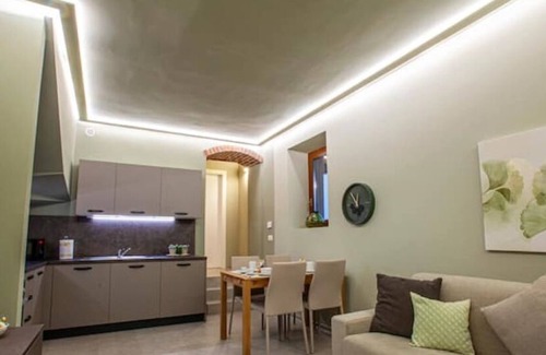 Madonna dell'Olmo Apartment | The Elm House - Suite Apartment SMERALDO - Cuneo