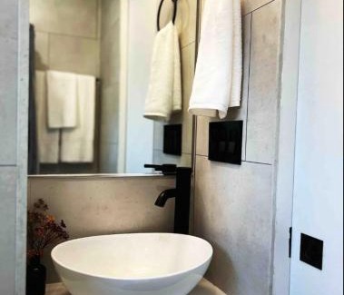 Elizabethtown House | The Endeavor Tiny Home!