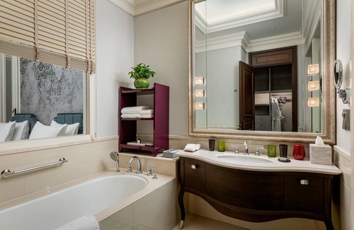 Yangon downtown Hotel | The ERAVATI Sule Grand Yangon
