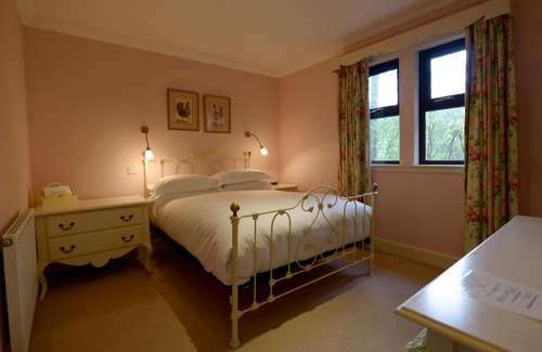 Torlundy Hotel | The Factor's Inn & Factor's Cottage