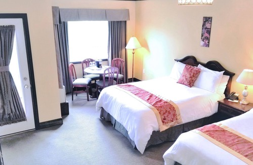 Walters Falls Hotel | The Falls Inn - Walters Falls