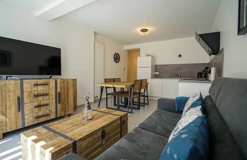 Chaparon Apartment | The Family Lake - Appartement 2 Chambre, Terrasse & Parking
