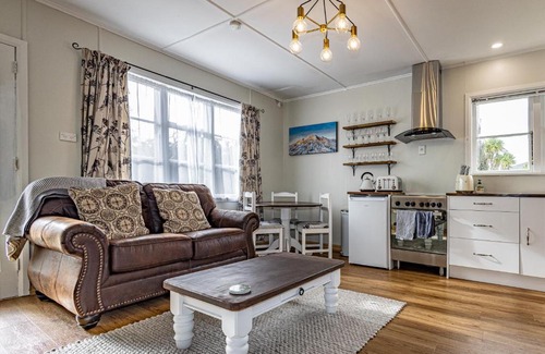 Ohakune House | The Fantail - Ohakune Holiday Cottage