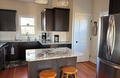 Lyons House | The Farmhouse-3-bedroom house nearby Humboldt close to I-90
