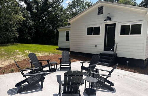State Park Other | The Farmhouse Retreat on 9 acres