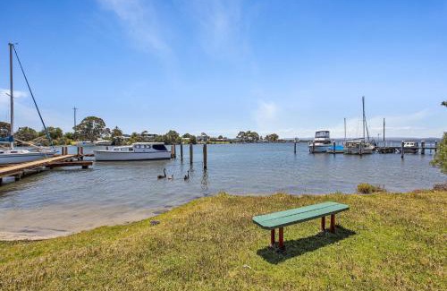 Raymond Island House | The Fishermans Cottage