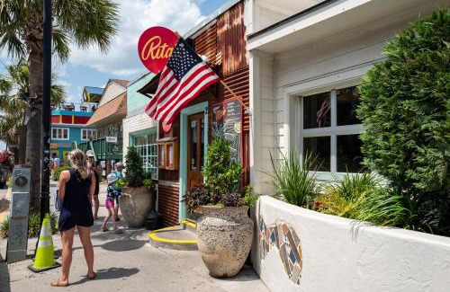 Folly Beach Apartment | The Folly Feeling 1 Block to Beach