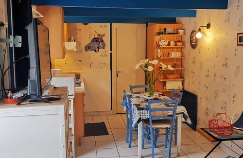 Binic-Etables-sur-Mer Apartment | The foot in the water, 66 feet away from the beach