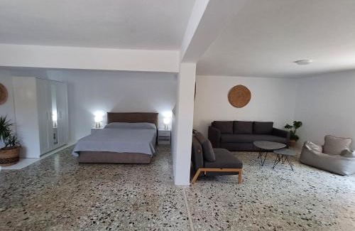 Kakovatos Apartment | The Forest Villa