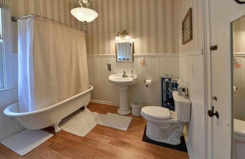 Canandaigua Bed & Breakfast | The Franklin - Comfort Ensuite