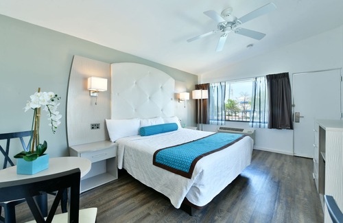 Freeport Hotel | The Freeport Inn and Marina