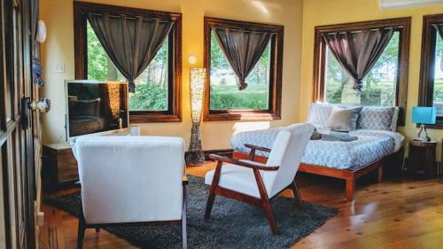 Mono Bed & Breakfast | The Front Porch Room of a 140-Year-Old Victorian House