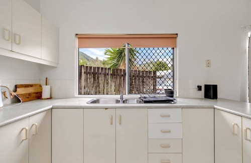 Smithfield House | The Garden Nook Your Cairns Home Away from Home