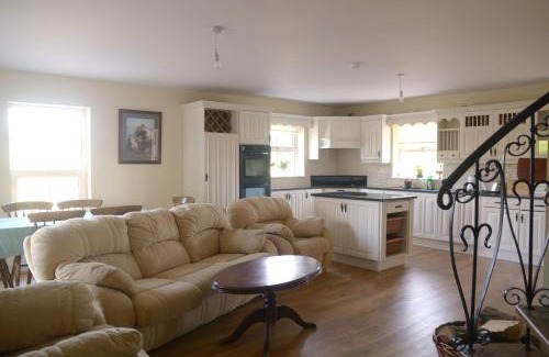 Macroom House | The Gate Lodge Cannaway House