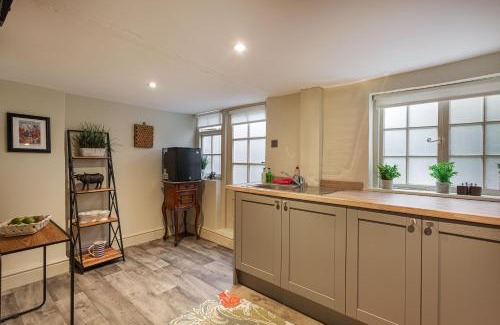 Dorchester-on-Thames Hotel | The George Hotel, Dorchester-on-Thames, Oxfordshire - The Coaching Inn Group