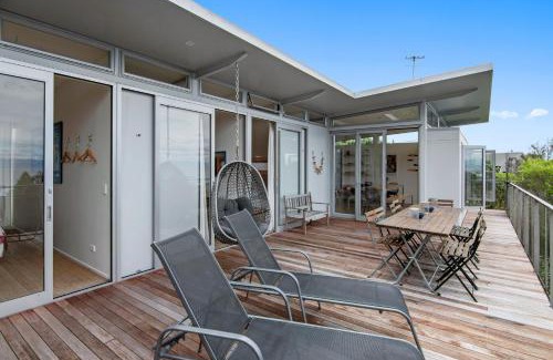 Ngaio Bay House | The Glass House - Kaiteriteri Holiday Home