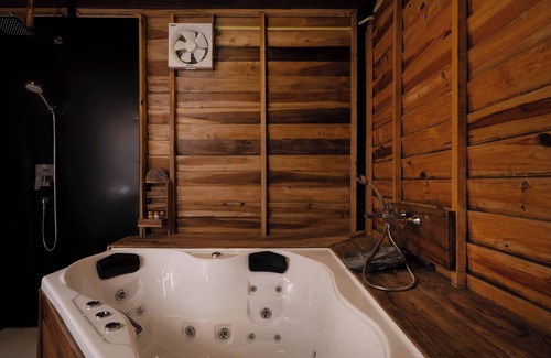 Imbulpe Hotel | The Glenrock