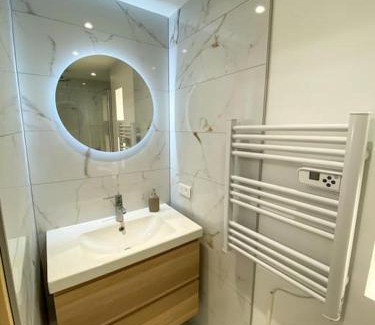 Annecy Apartment | The Golden white, Annecy