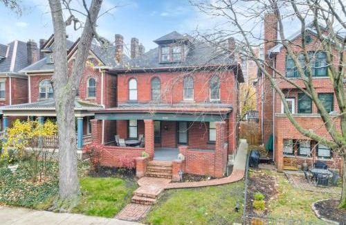 Victorian Village Apartment | The Goodale Overlook