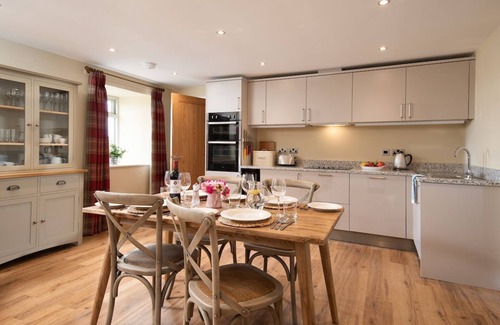 Matfen Cottage | THE GRANARY - Dog friendly cottage sleeping 4 near Hadrian's Wall and Corbridge