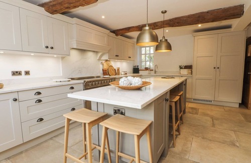 Knutsford Cottage | The Granary