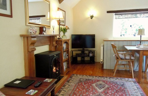High Street Cottage | The Granary - Lanjeth