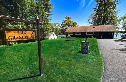Fort Ann House | The Grandview- Family and Pet Friendly
